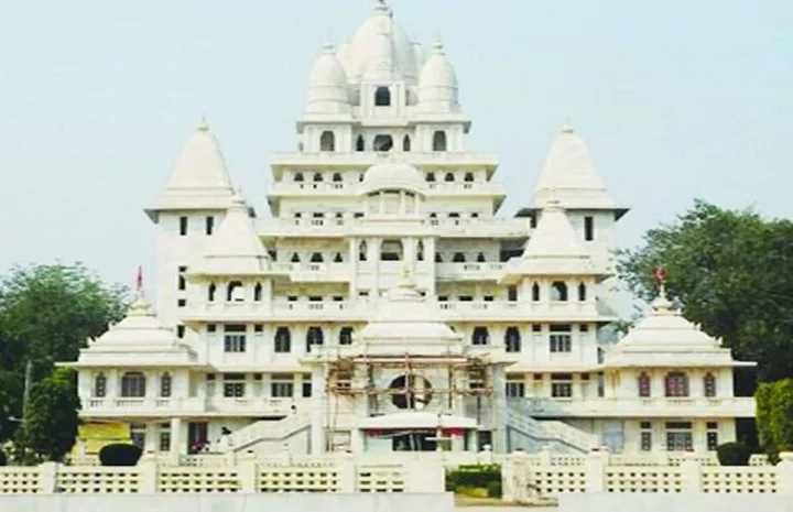 Pagal Baba Mandir Ki Kahani: Banke Bihari Ke Chamatkar Se Juda Vrindavan Ka Anokha Mandir pagal baba mandir story